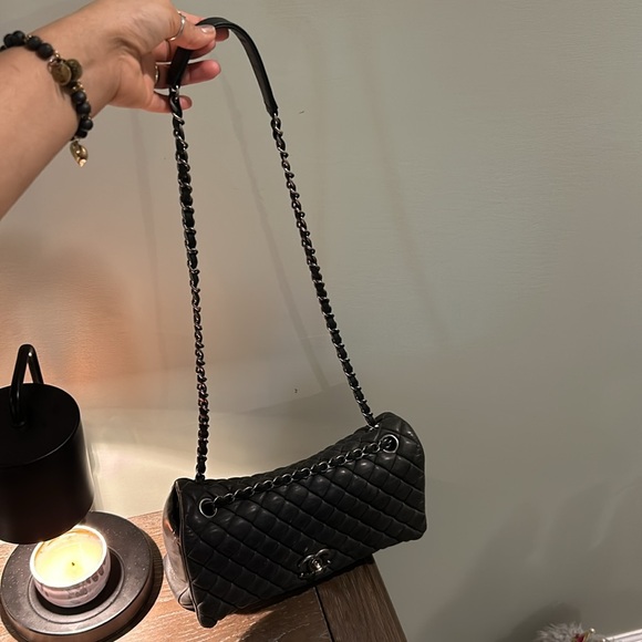 Iridescent Black Chanel Single flap Bag - Picture 3 of 9